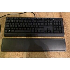 Razer BlackWidow V3 RZ03-0354 Green Switch Corded Mechanical Gaming Keyboard